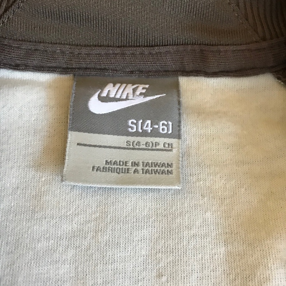 Nike Jacket - Picture 6 of 10
